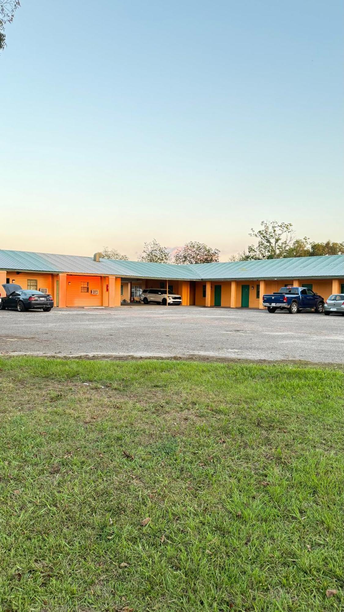 Greenlawn Motel Atmore Exteriör bild